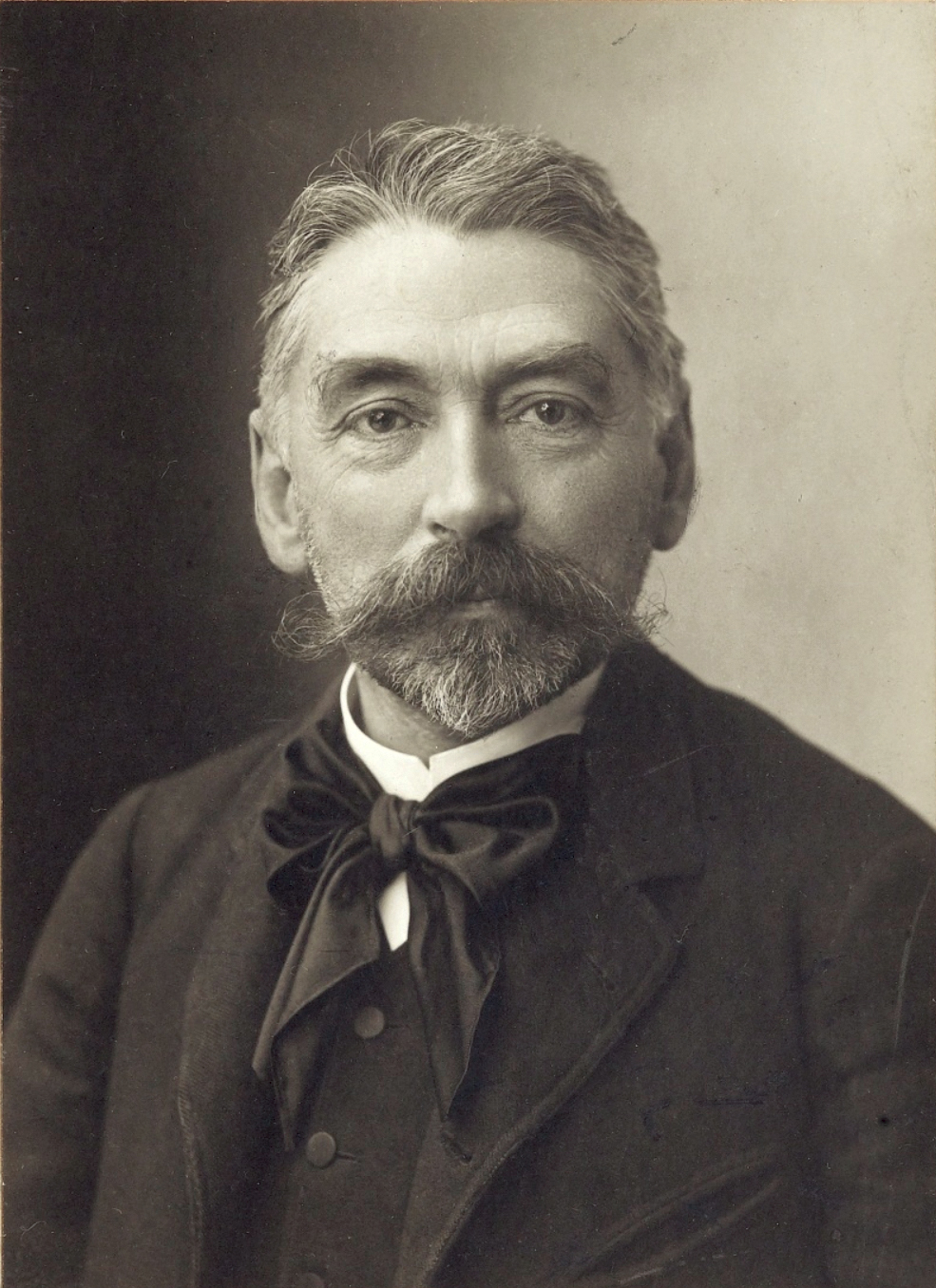   (Stéphane Mallarmé) (1842-1898)